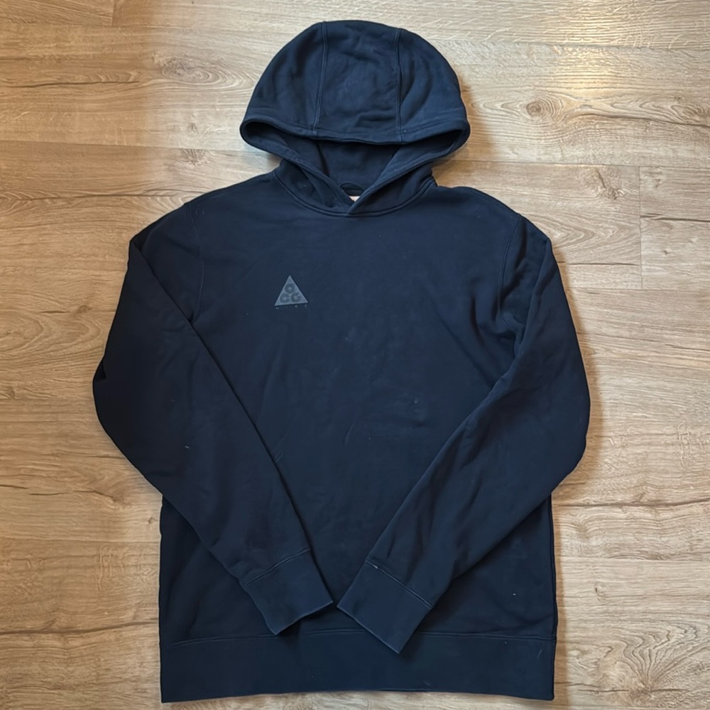 Men’s Nike ACG hoodie, black size medium